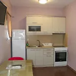 Apanema * Vivári