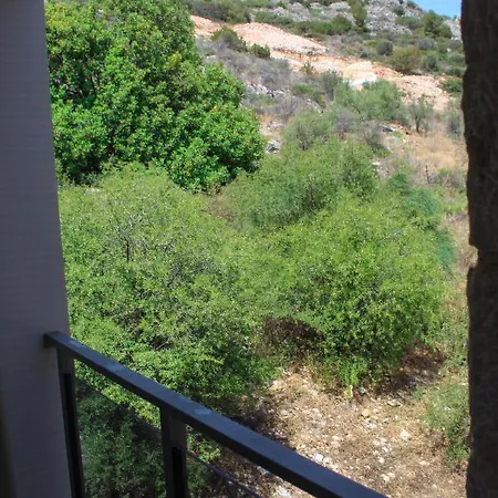 Apanema Apartment *