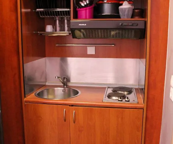 Apanema Вивари