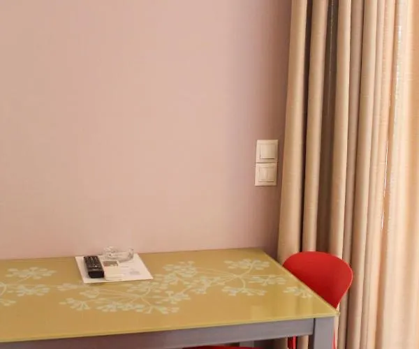 Apanema * Вивари